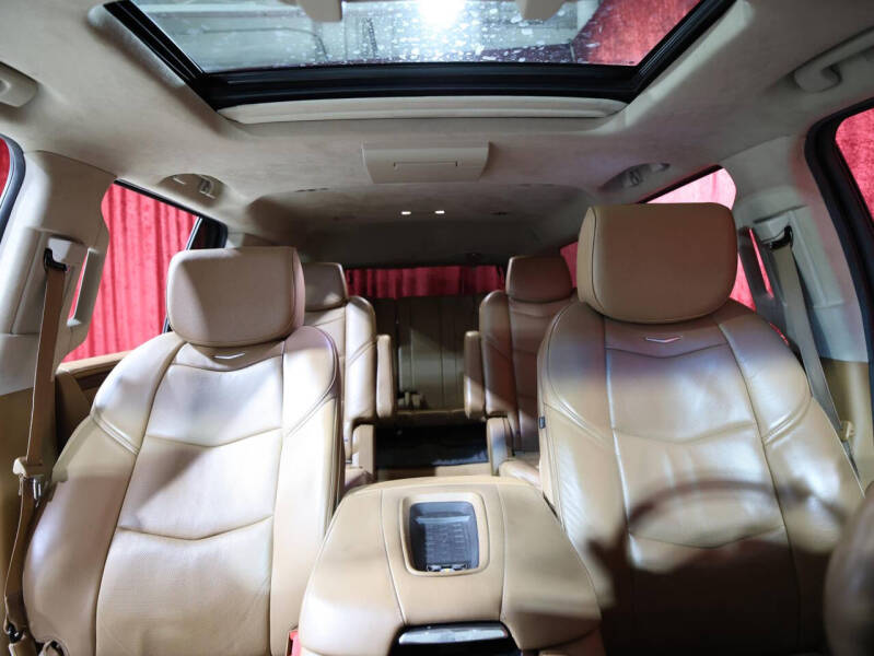 2016 Cadillac Escalade Platinum