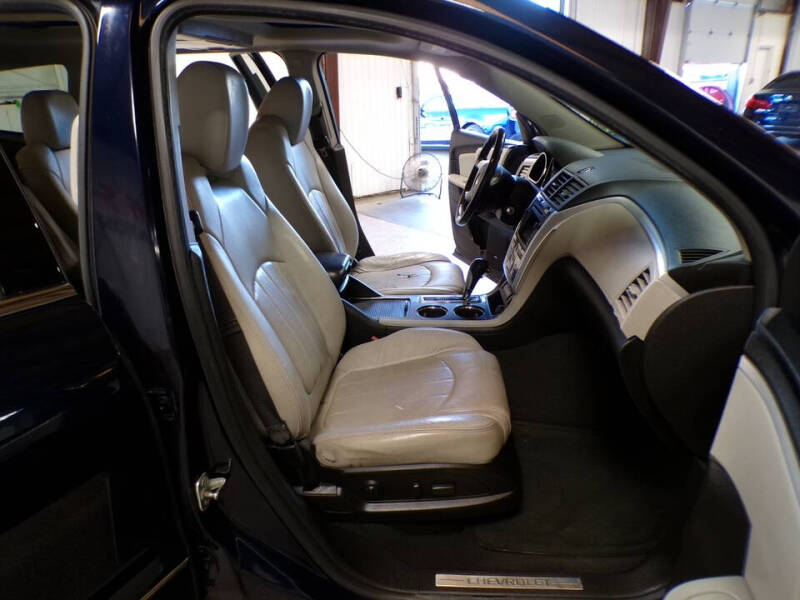 2011 Chevrolet Traverse LTZ