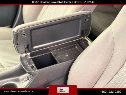 2016 Toyota Prius Two