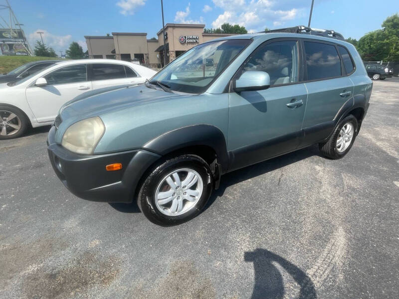 2006 Hyundai Tucson for sale at INTEGRITY AUTO SALES in Clarksville TN