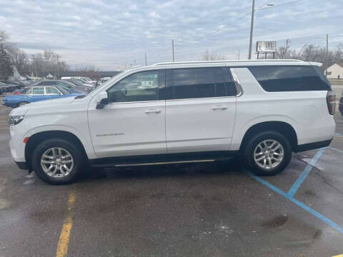 2024 Chevrolet Suburban LT