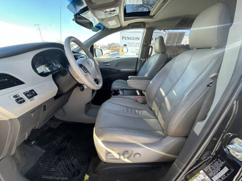 2014 Toyota Sienna XLE 7-Passenger