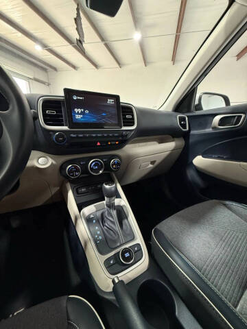 2022 Hyundai Venue Limited