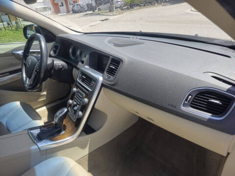 2013 Volvo S60 T5 Premier