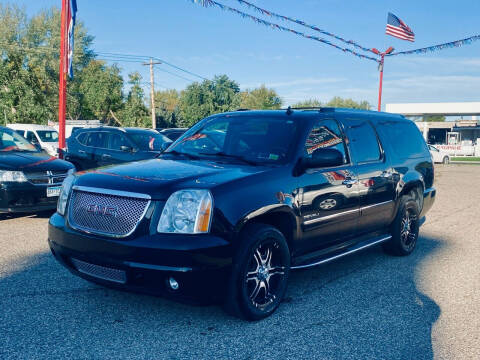 2013 GMC Yukon XL for sale at Shakopee Redline Motors in Shakopee MN