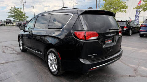 2018 Chrysler Pacifica Touring L