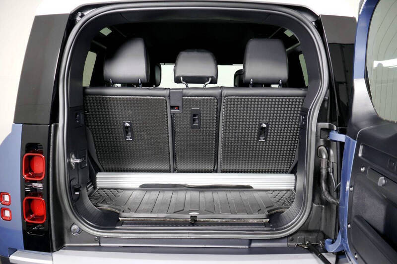 2023 Land Rover Defender 90 S