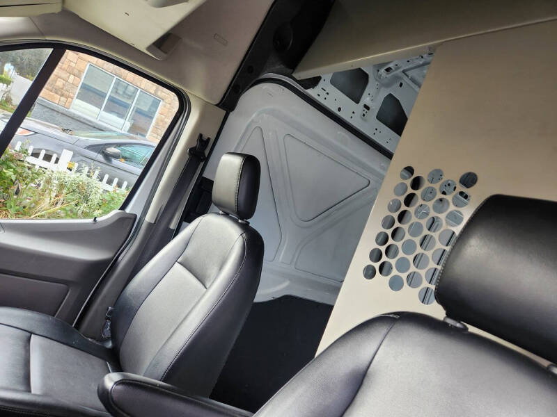 2020 Ford Transit 250