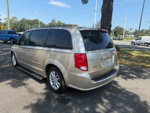 2013 Dodge Grand Caravan SXT