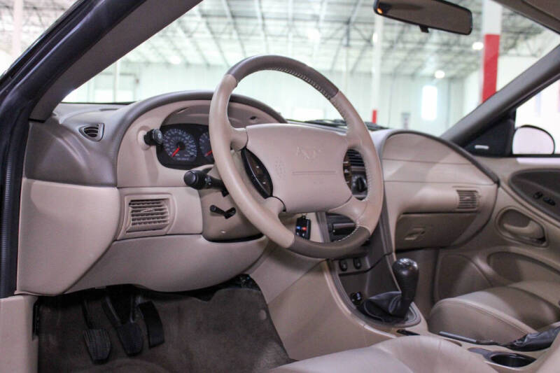 2003 Ford Mustang GT Deluxe