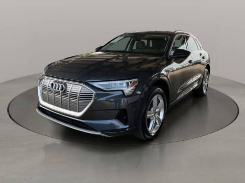 2019 Audi e-tron quattro Premium Plus