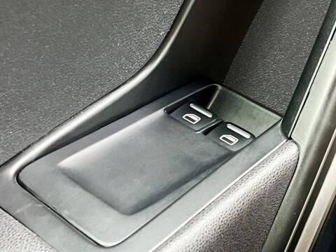 2019 Volkswagen Beetle 2.0T SE