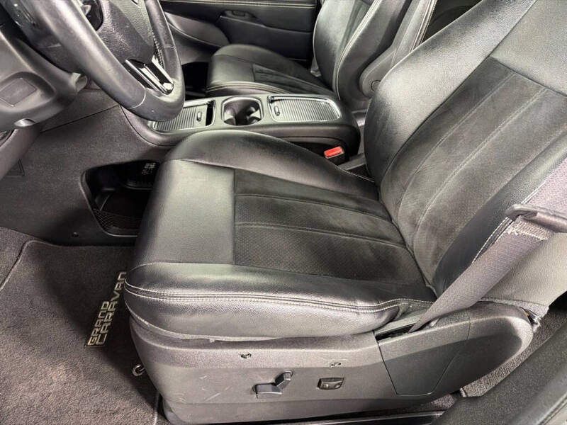2016 Dodge Grand Caravan SXT