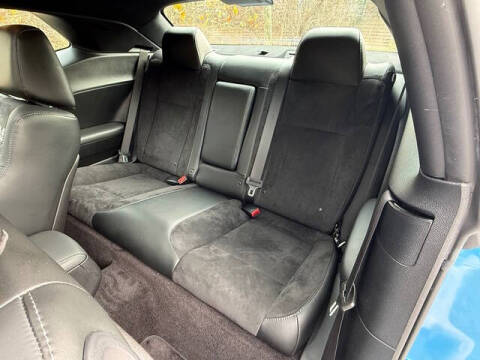 2016 Dodge Challenger 392 HEMI Scat Pack Shaker