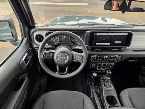 2024 Jeep Gladiator Sport S