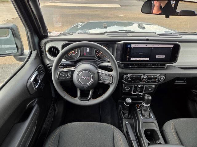 2024 Jeep Gladiator Sport S