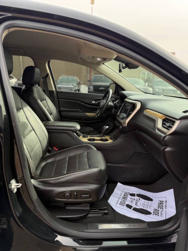 2019 GMC Acadia Denali