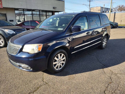 2013 Chrysler Town and Country for sale at GREAT DEAL AUTO SALES in Center Line MI