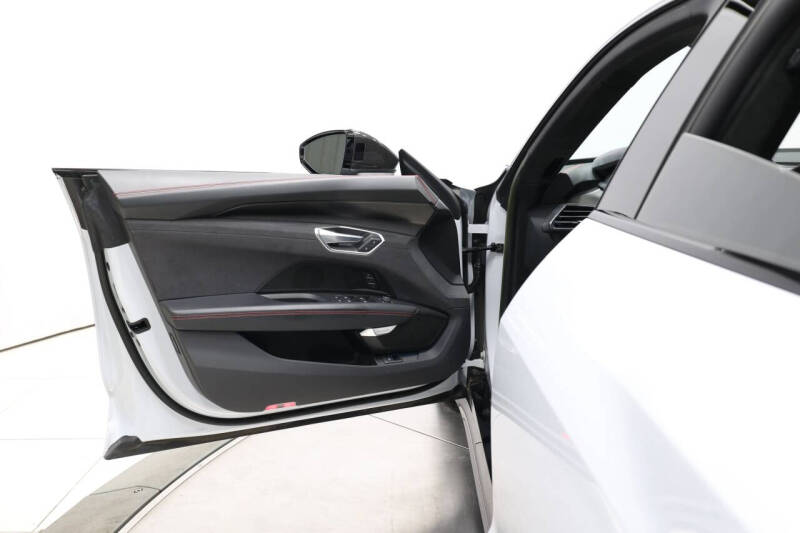 2022 Audi RS e-tron GT quattro