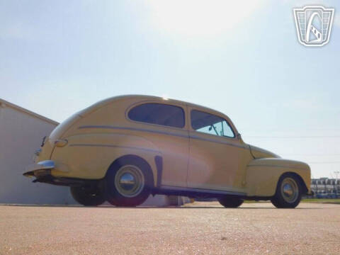 1942 Ford Super Deluxe