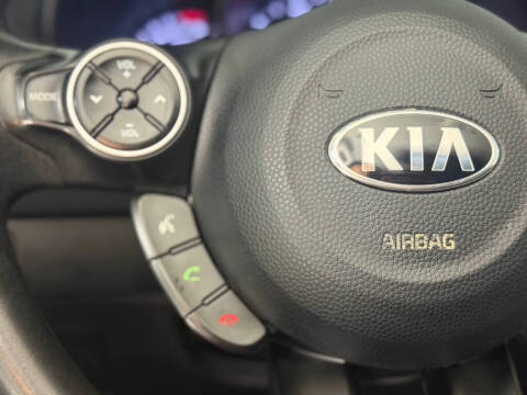 2017 Kia Soul +