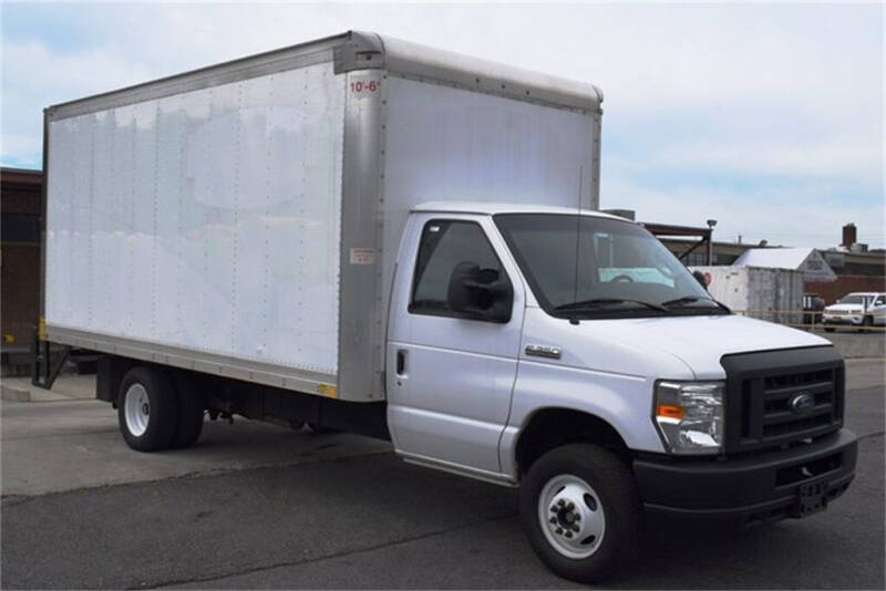 2018 Ford E-Series Chassis