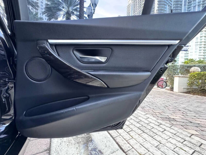 2018 BMW 3 Series 330i