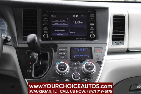 2018 Toyota Sienna LE 8-Passenger