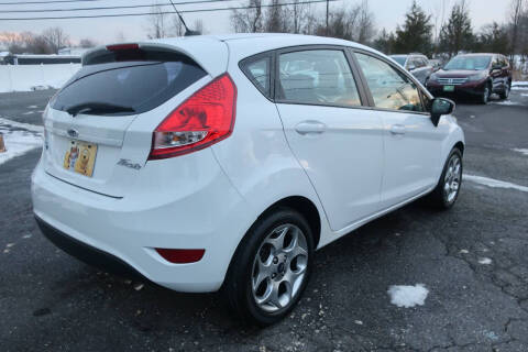 2011 Ford Fiesta SES