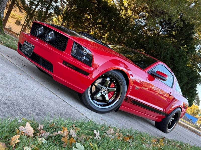 2006 Ford Mustang GT Deluxe