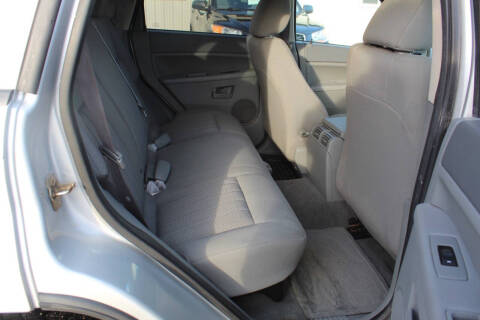 2006 Jeep Grand Cherokee Laredo