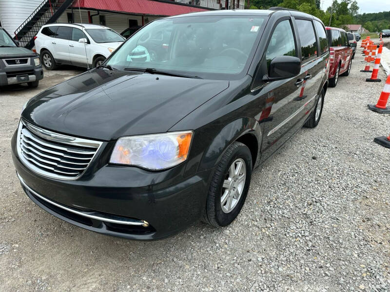 2011 Chrysler Town and Country for sale at LEE'S USED CARS INC in Ashland KY