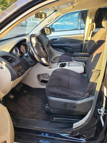 2011 Dodge Grand Caravan Crew