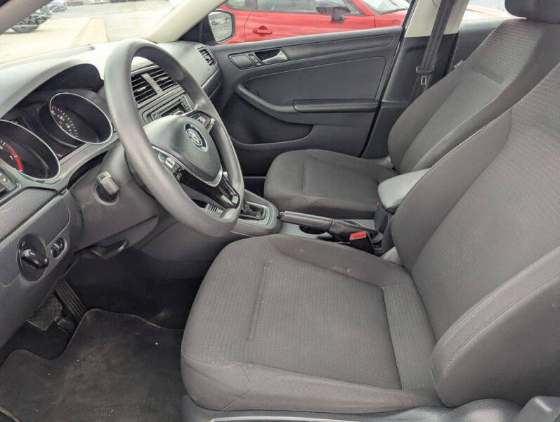 2016 Volkswagen Jetta