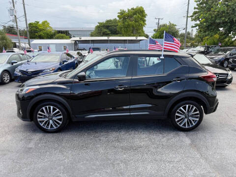 2024 Nissan Kicks SR