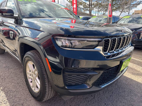 2023 Jeep Grand Cherokee Laredo