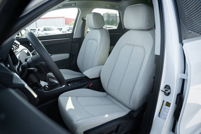 2025 Audi Q3 quattro S line Premium 45 TFSI