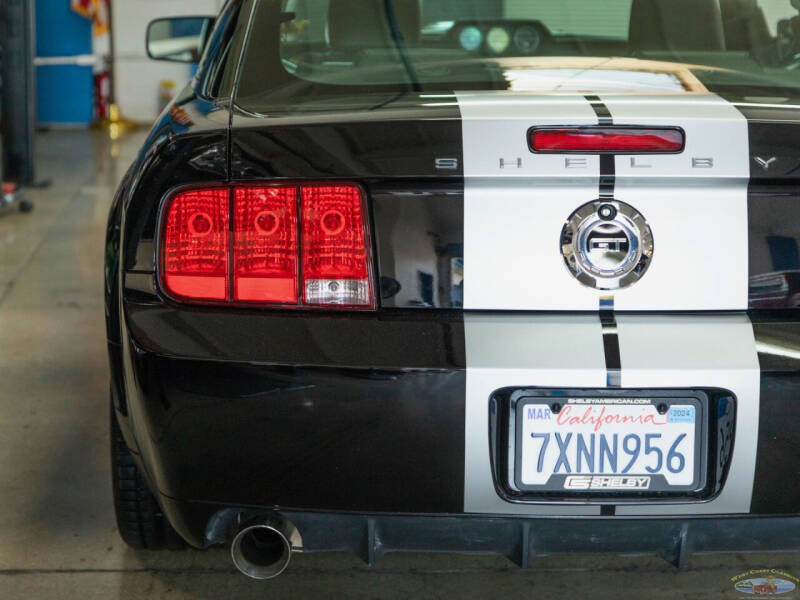 2007 Ford Mustang GT Deluxe