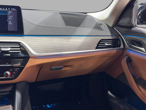 2022 BMW 5 Series 530e xDrive