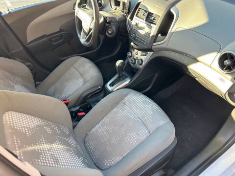 2014 Chevrolet Sonic LS Auto