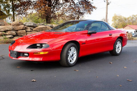 1996 Chevrolet Camaro for sale at CROSSROAD MOTORS in Caseyville IL