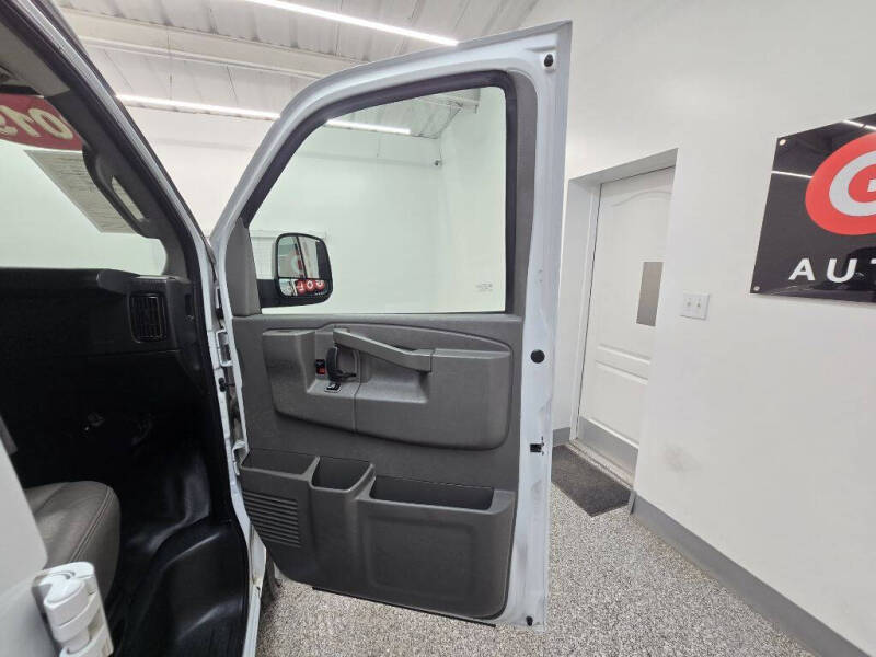 2019 Chevrolet Express 2500