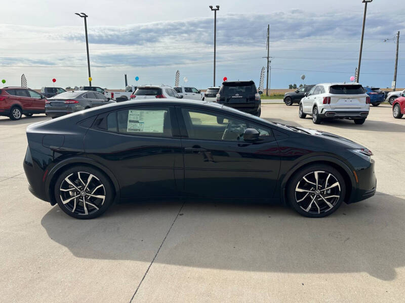 2025 Toyota Prius Plug-in Hybrid