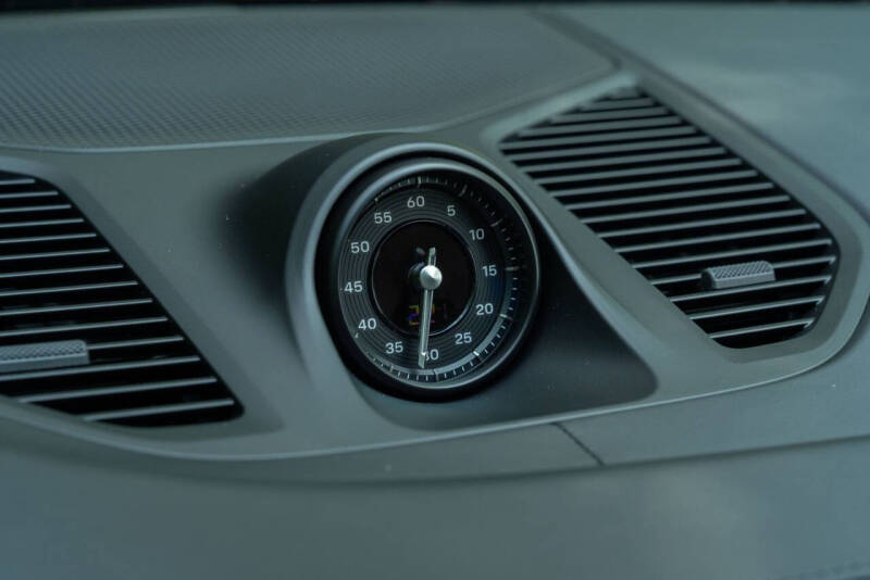 2025 Porsche Cayenne Coupe