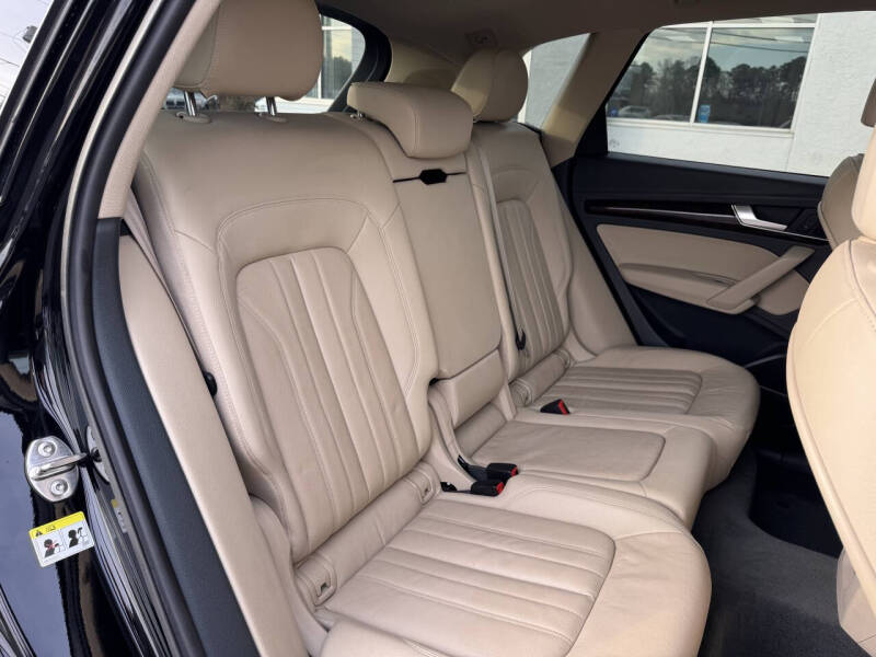 2018 Audi Q5 2.0T quattro Premium Plus