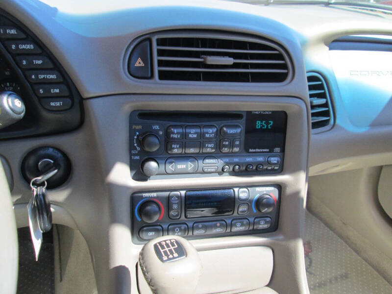 2004 Chevrolet Corvette