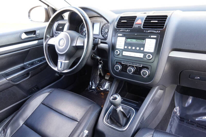 2010 Volkswagen Jetta Limited Edition PZEV