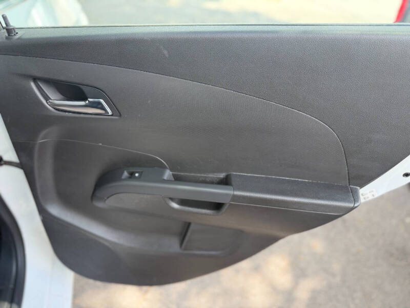 2015 Chevrolet Sonic LTZ Auto
