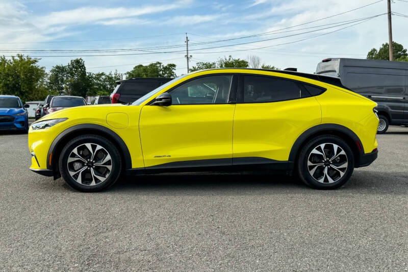 2025 Ford Mustang Mach-E Select