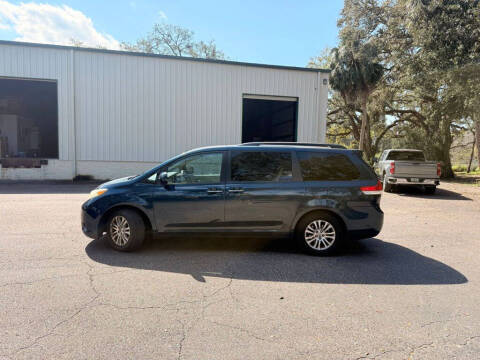 2011 Toyota Sienna XLE 8-Passenger